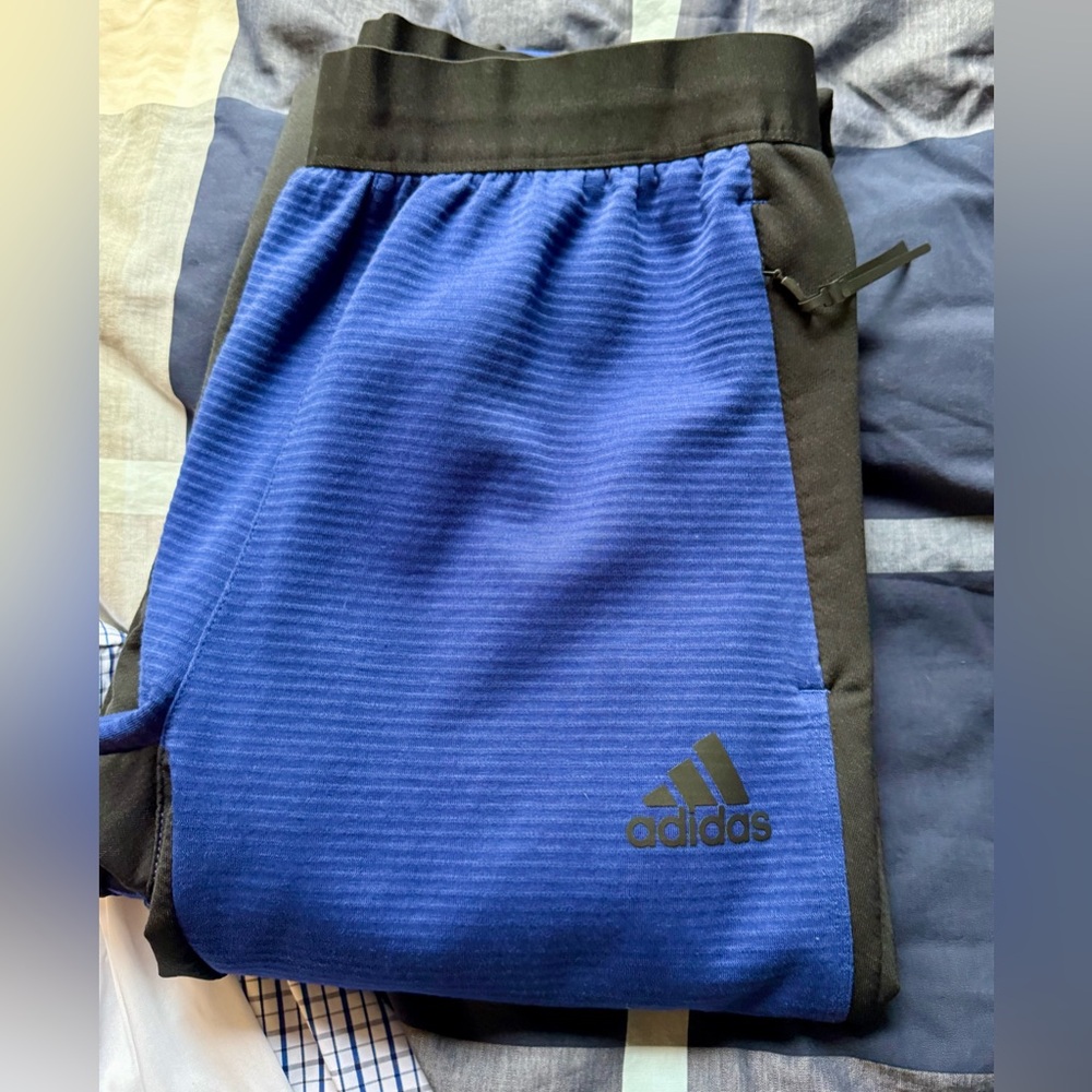 Adidas athletic jogger sweatpants - Men’s size M. Like new condition - Picture 2 of 12